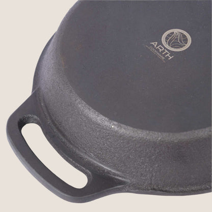 Cast iron Preseasoned Pan - 25 cms