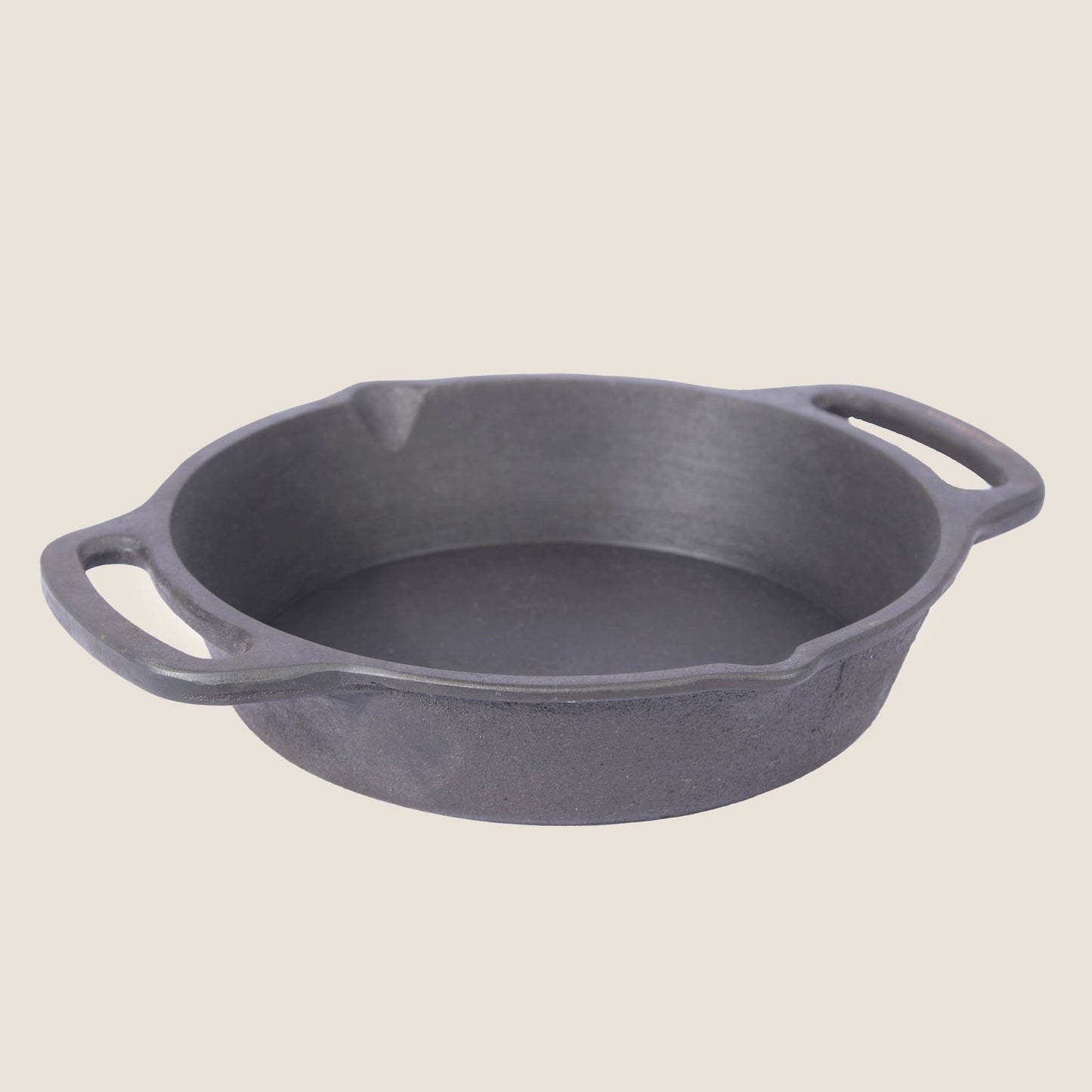 Cast iron Preseasoned Pan - 25 cms